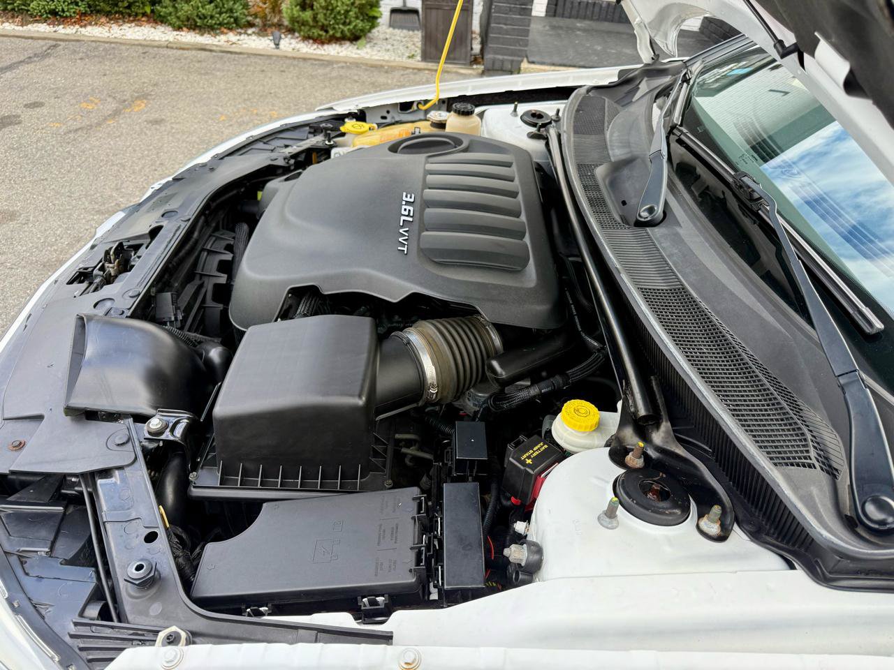 Used 2011 Chrysler 200 Limited FWD image 18