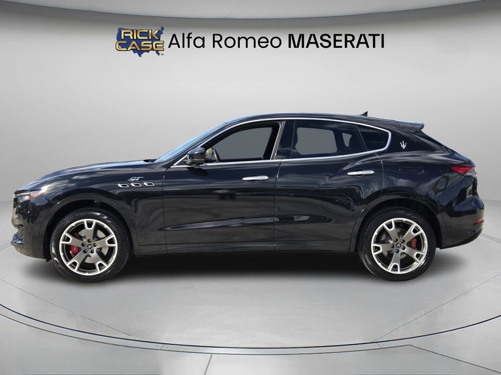 Used 2023 Maserati Levante GT image 3