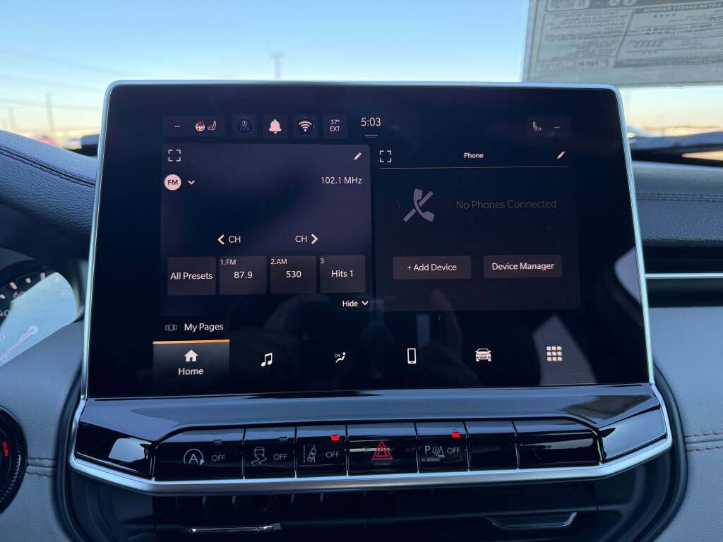 New 2026 Jeep Compass Limited image 32