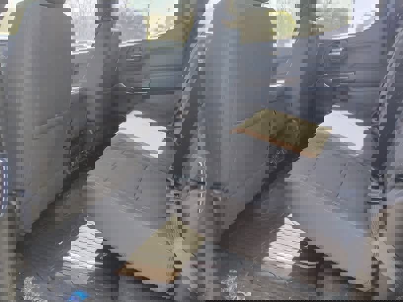 Used 2020 GMC Sierra 1500 SLE w/ SLE Value Package AWD/4WD image 10