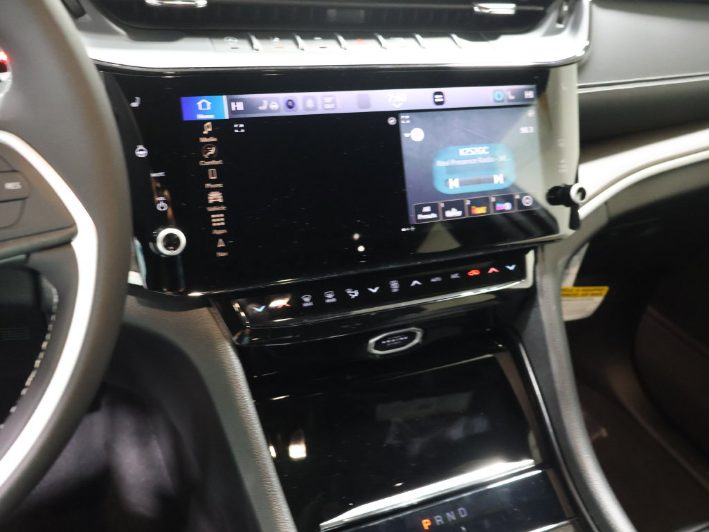 New 2027 Jeep Grand Cherokee Limited AWD/4WD image 21