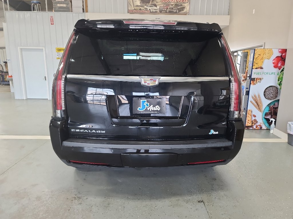 Used 2019 Cadillac Escalade Luxury image 6