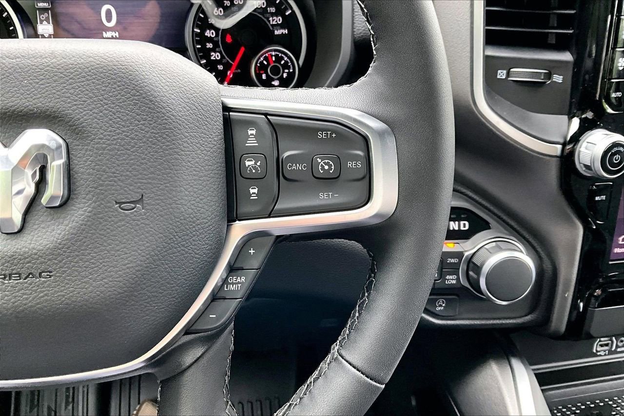 New 2026 RAM 1500 4x4 Crew Cab image 28