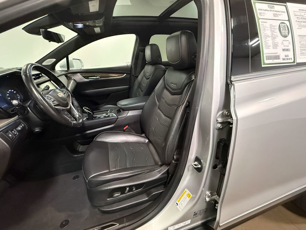 Used 2020 Cadillac XT5 Premium Luxury image 12