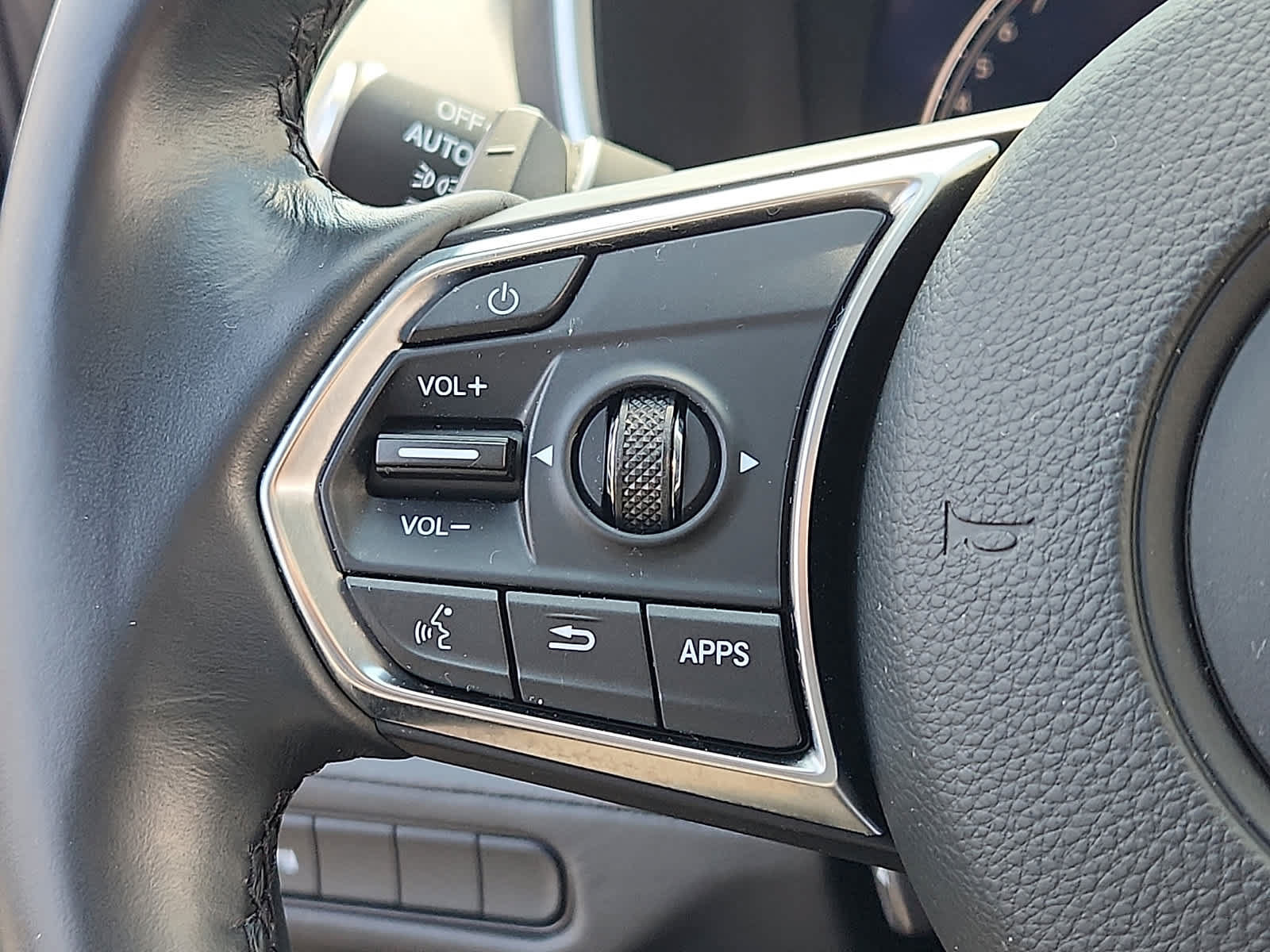 Used 2023 Acura MDX SH-AWD w/ Technology Package image 22
