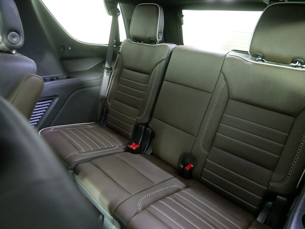 Used 2025 GMC Yukon Denali Ultimate AWD/4WD image 22