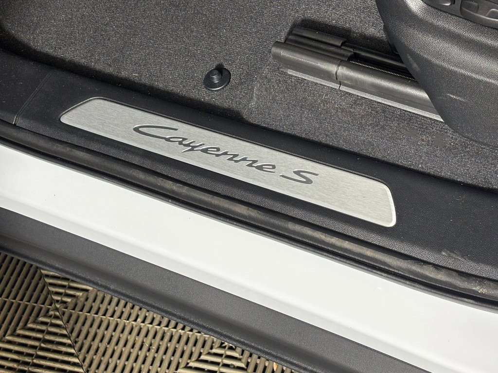 New 2026 Porsche Cayenne S image 18
