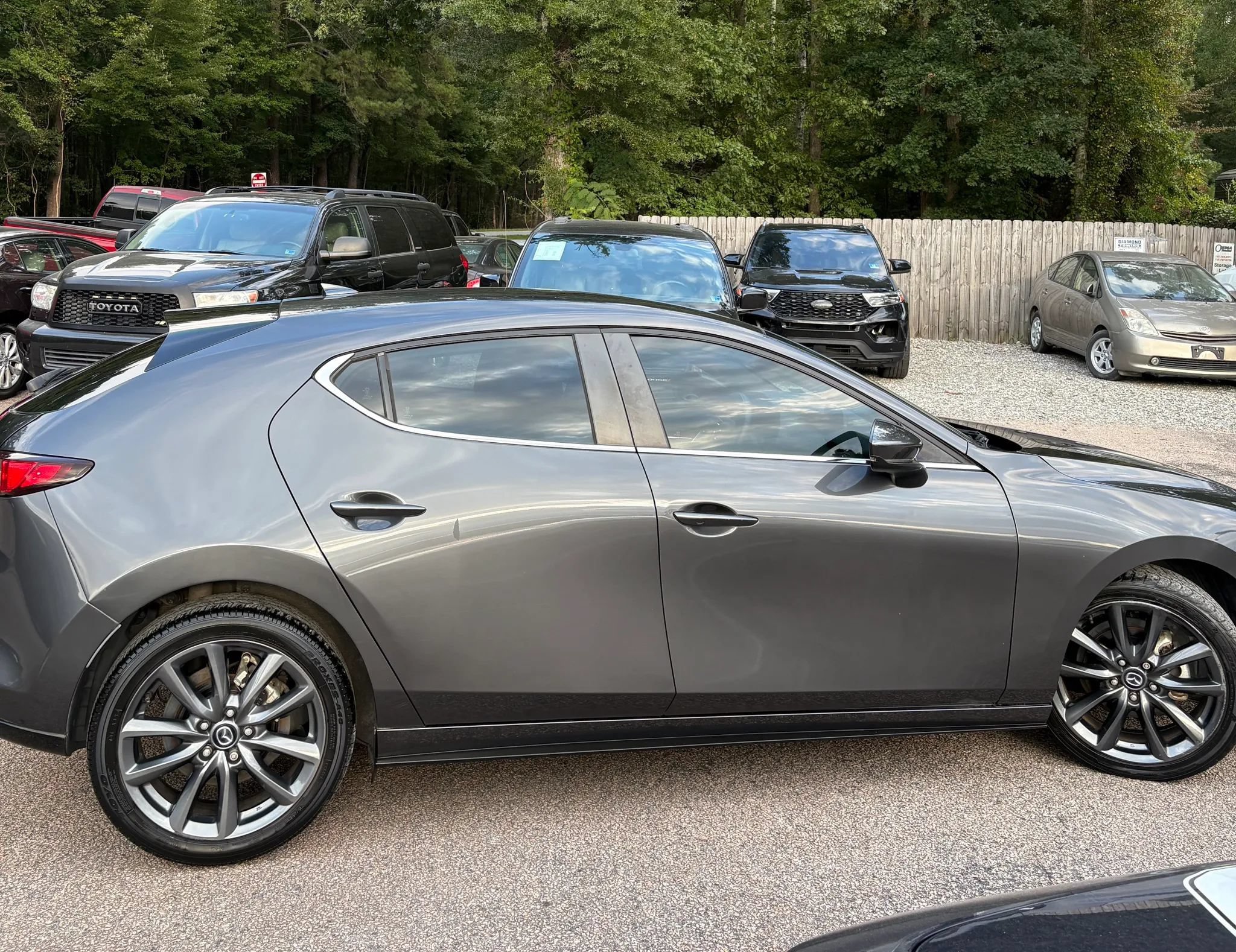 Used 2019 MAZDA MAZDA3 Hatchback w/ Preferred Package FWD image 7