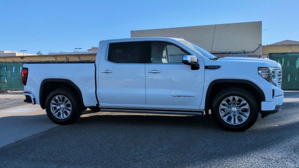 Certified 2022 GMC Sierra 1500 Denali image 3