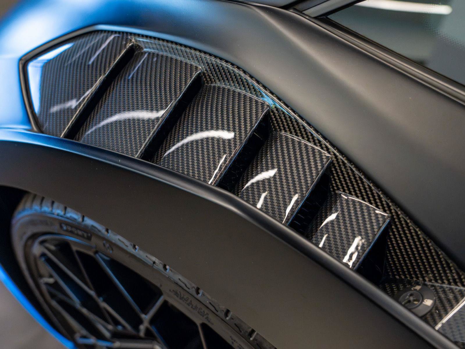 Used 2024 Lamborghini Huracan STO RWD image 25