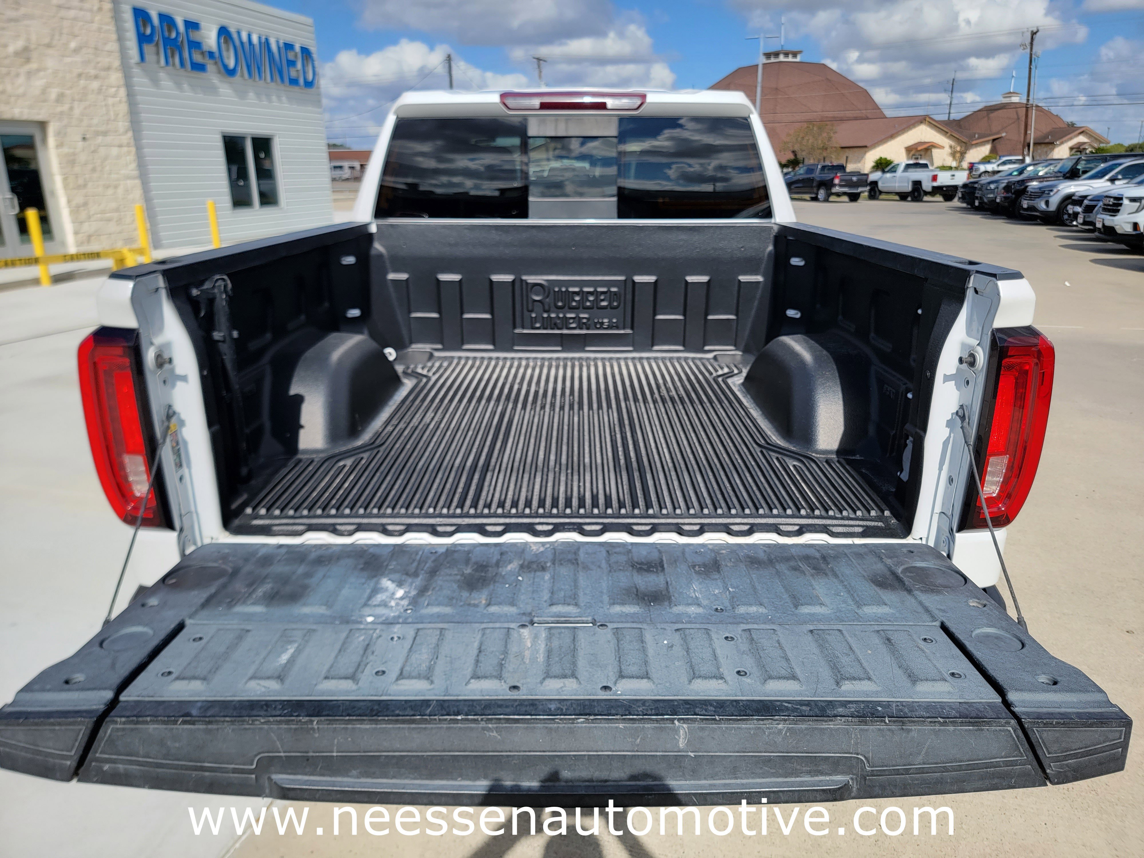 Used 2022 GMC Sierra 1500 SLT w/ SLT Convenience Package image 36