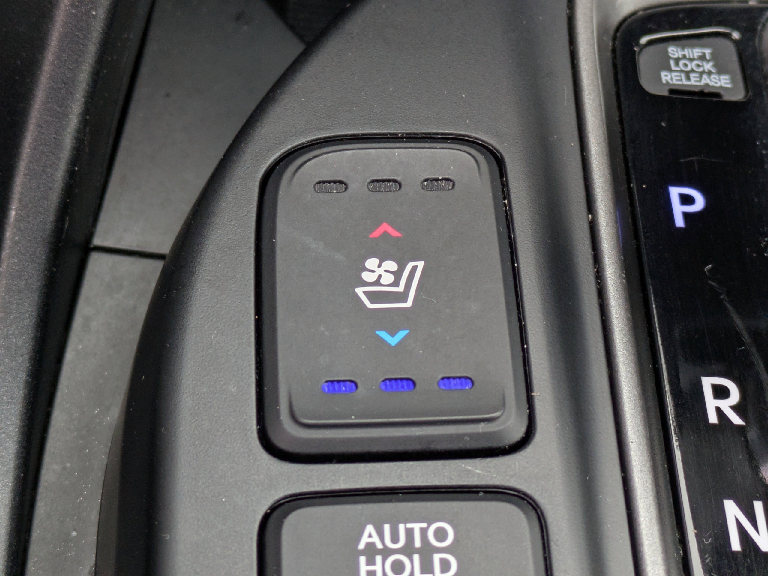 Used 2019 Hyundai Santa Fe XL image 30