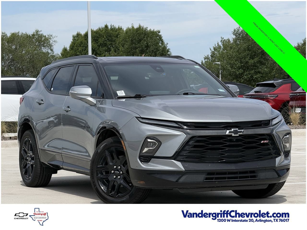 Used 2024 Chevrolet Blazer RS w/ Driver Confidence II Package FWD image 2