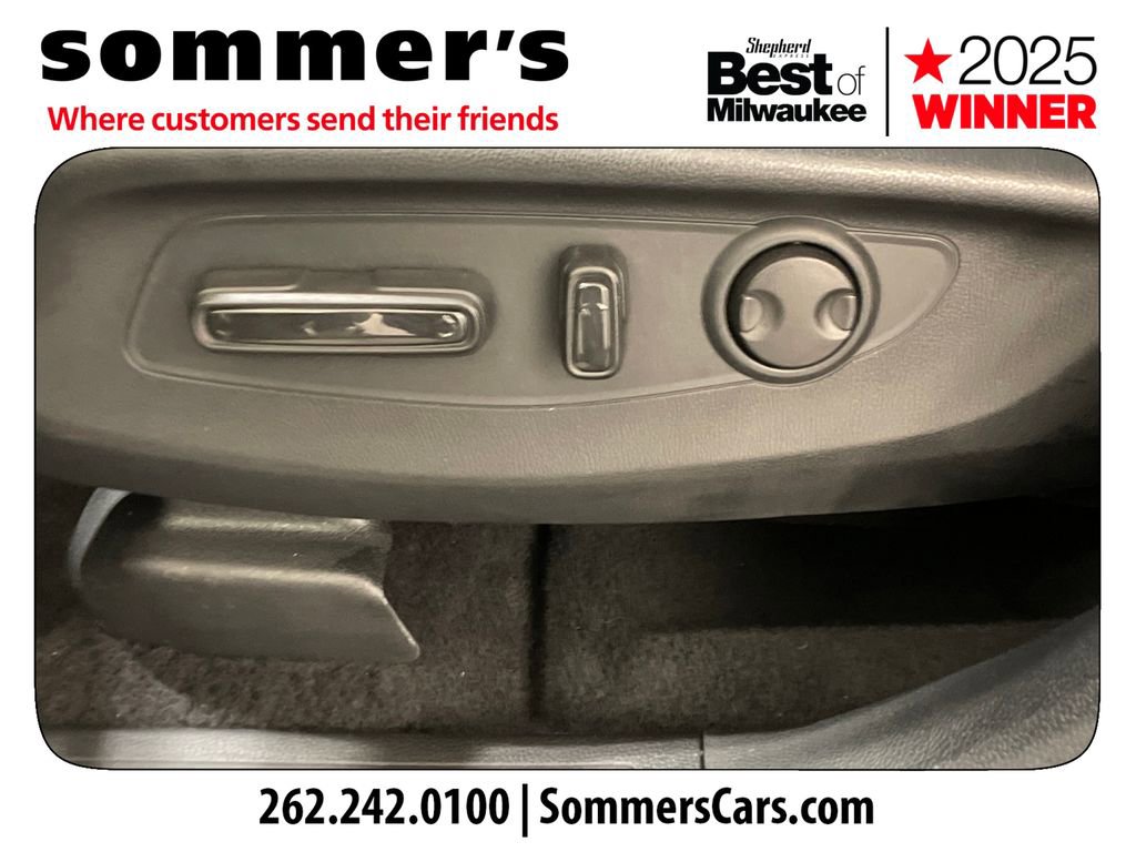 Used 2023 Honda CR-V Sport Touring image 10