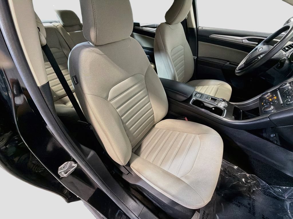 Used 2018 Ford Fusion S FWD image 23