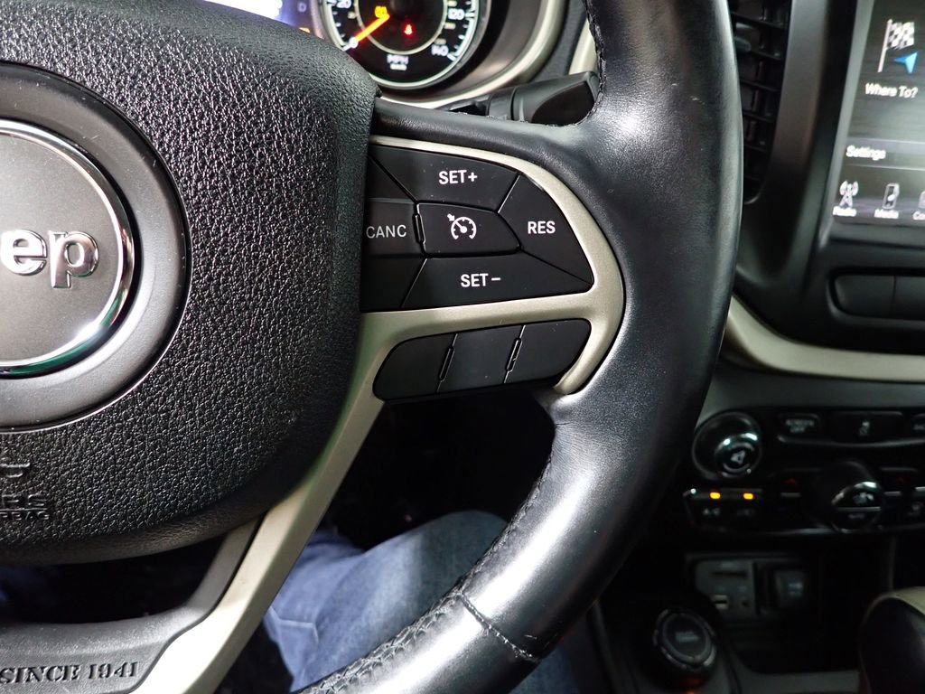 Used 2014 Jeep Cherokee Limited AWD/4WD image 28