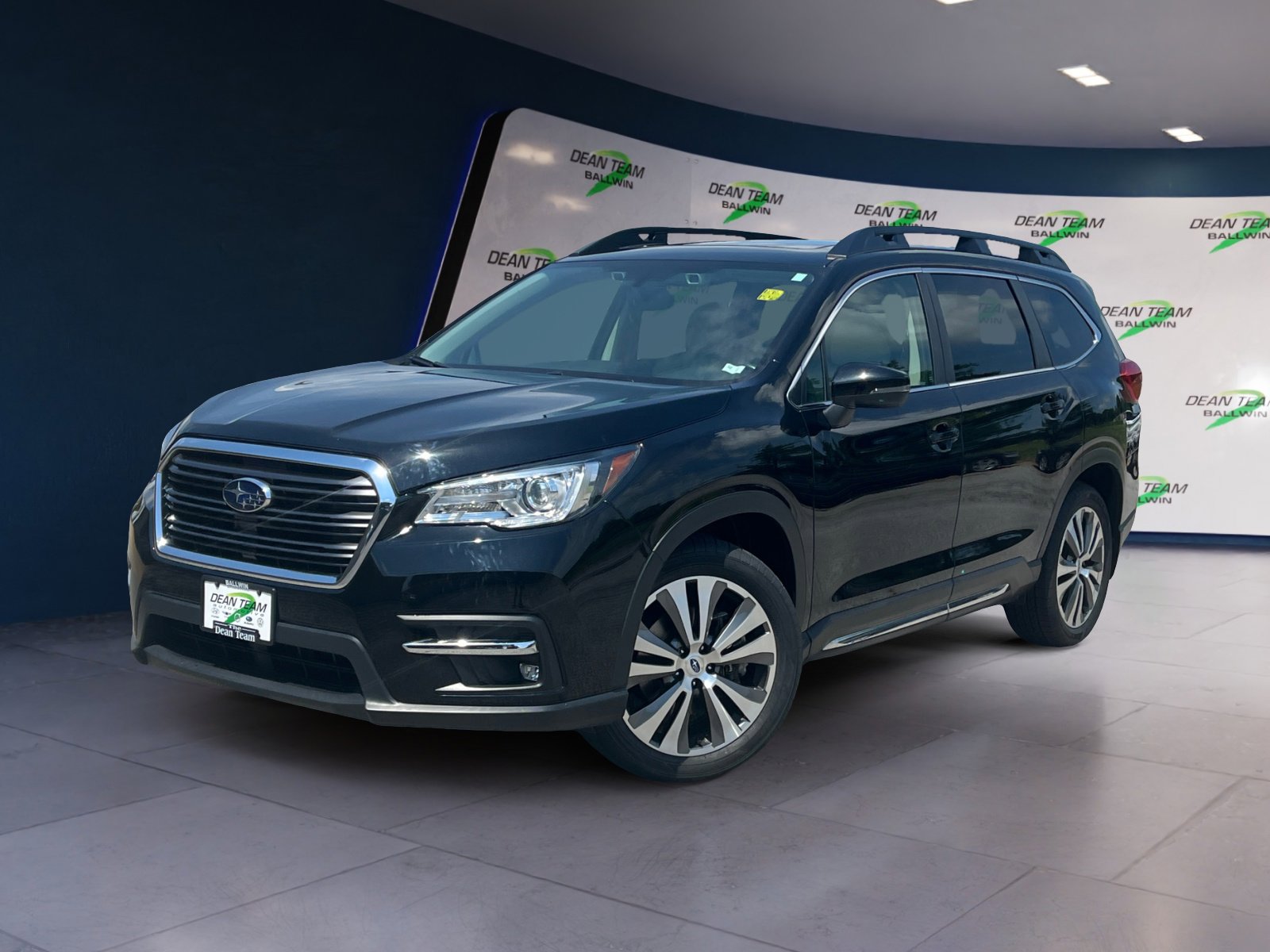 Used 2022 Subaru Ascent Limited w/ Technology Package image 2