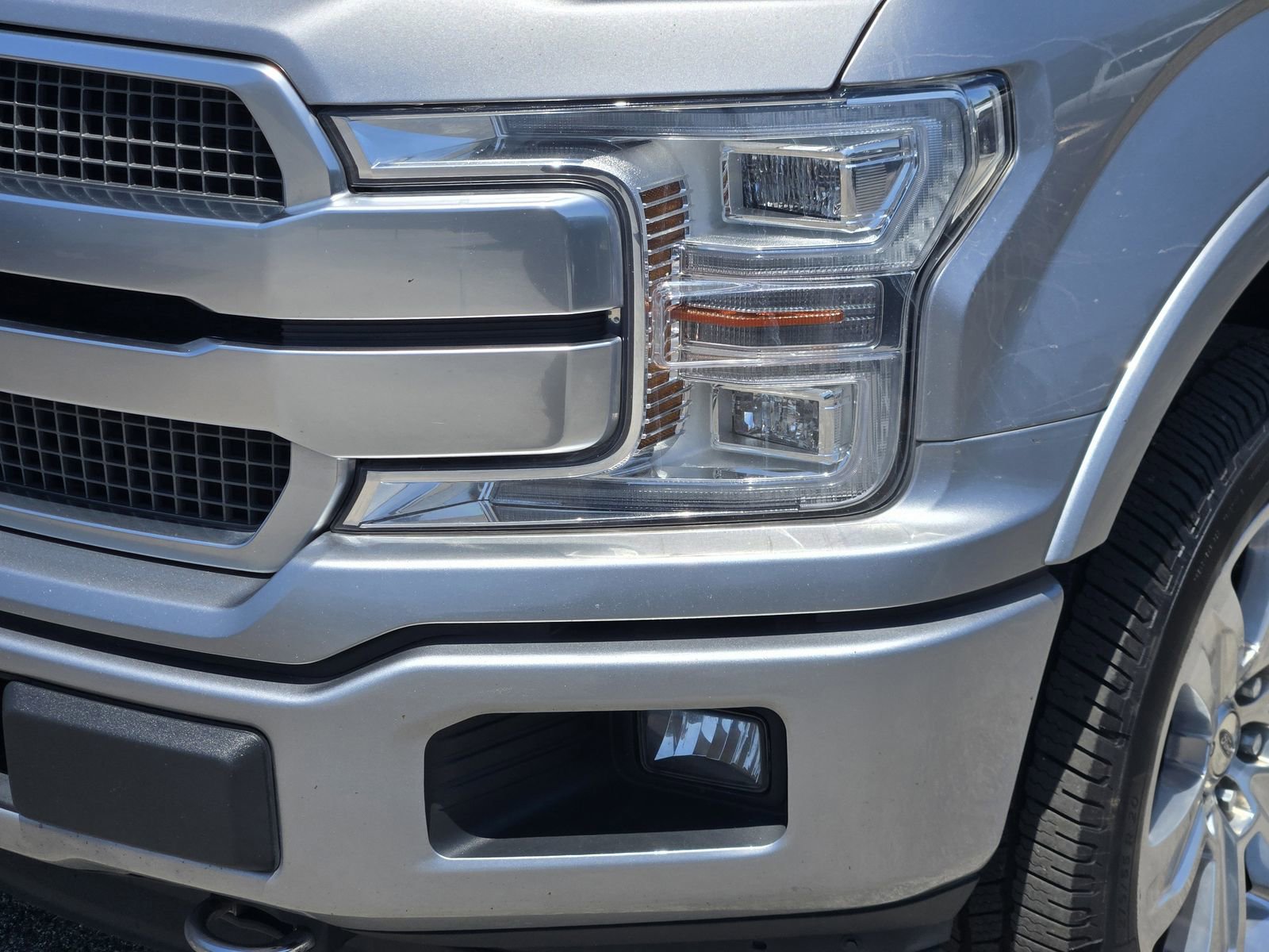 Used 2020 Ford F150 Platinum w/ Equipment Group 701A Luxury AWD/4WD image 10