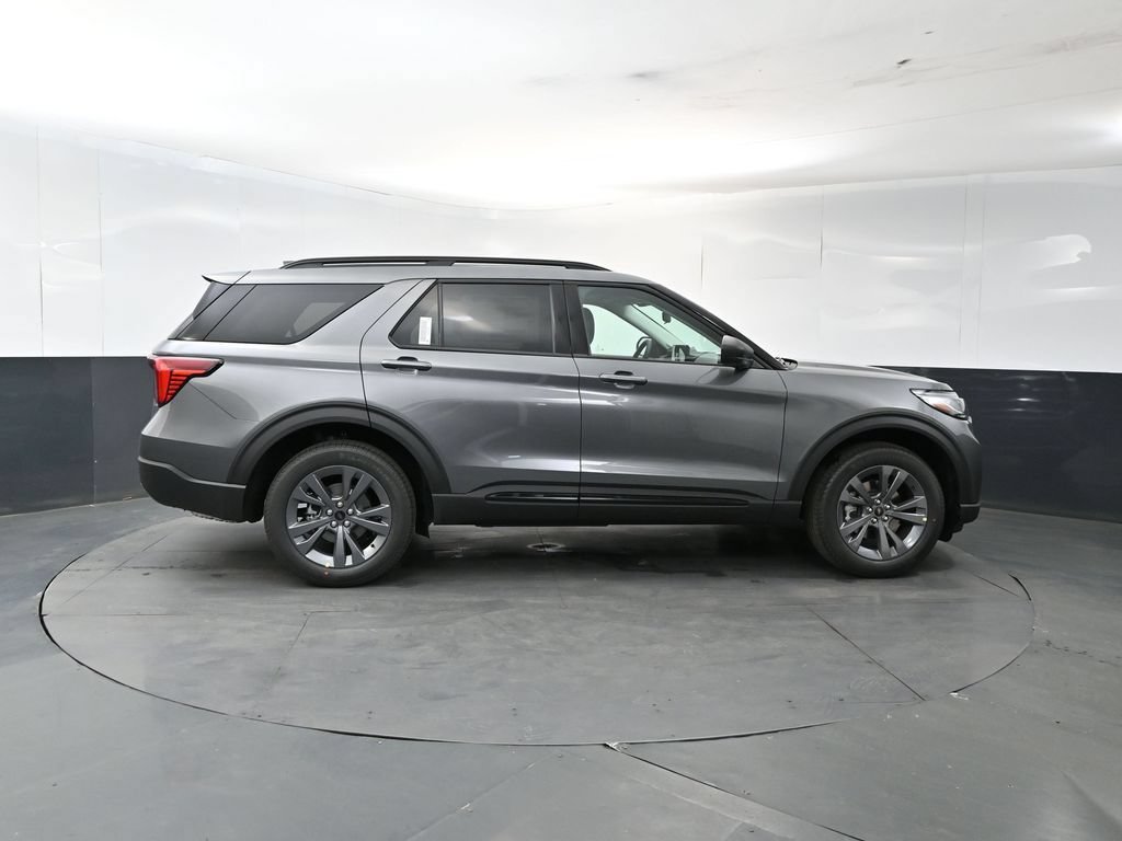 New 2026 Ford Explorer Active w/ Active Comfort Package AWD/4WD image 6
