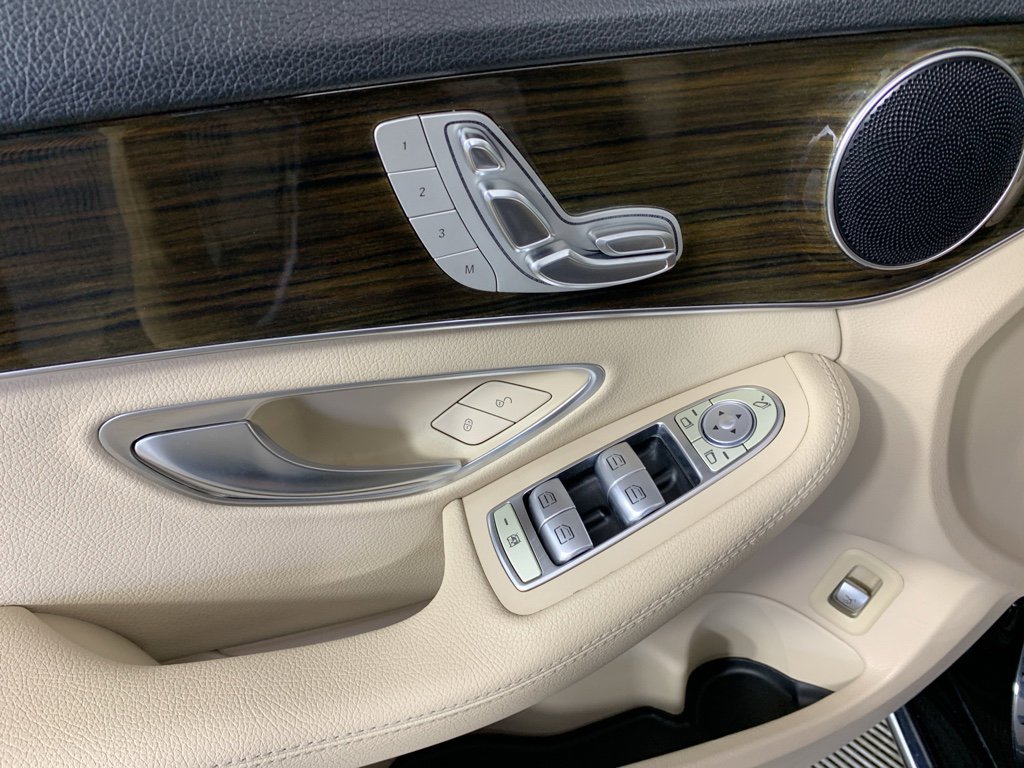 Used 2020 Mercedes-Benz C 300 Sedan image 15