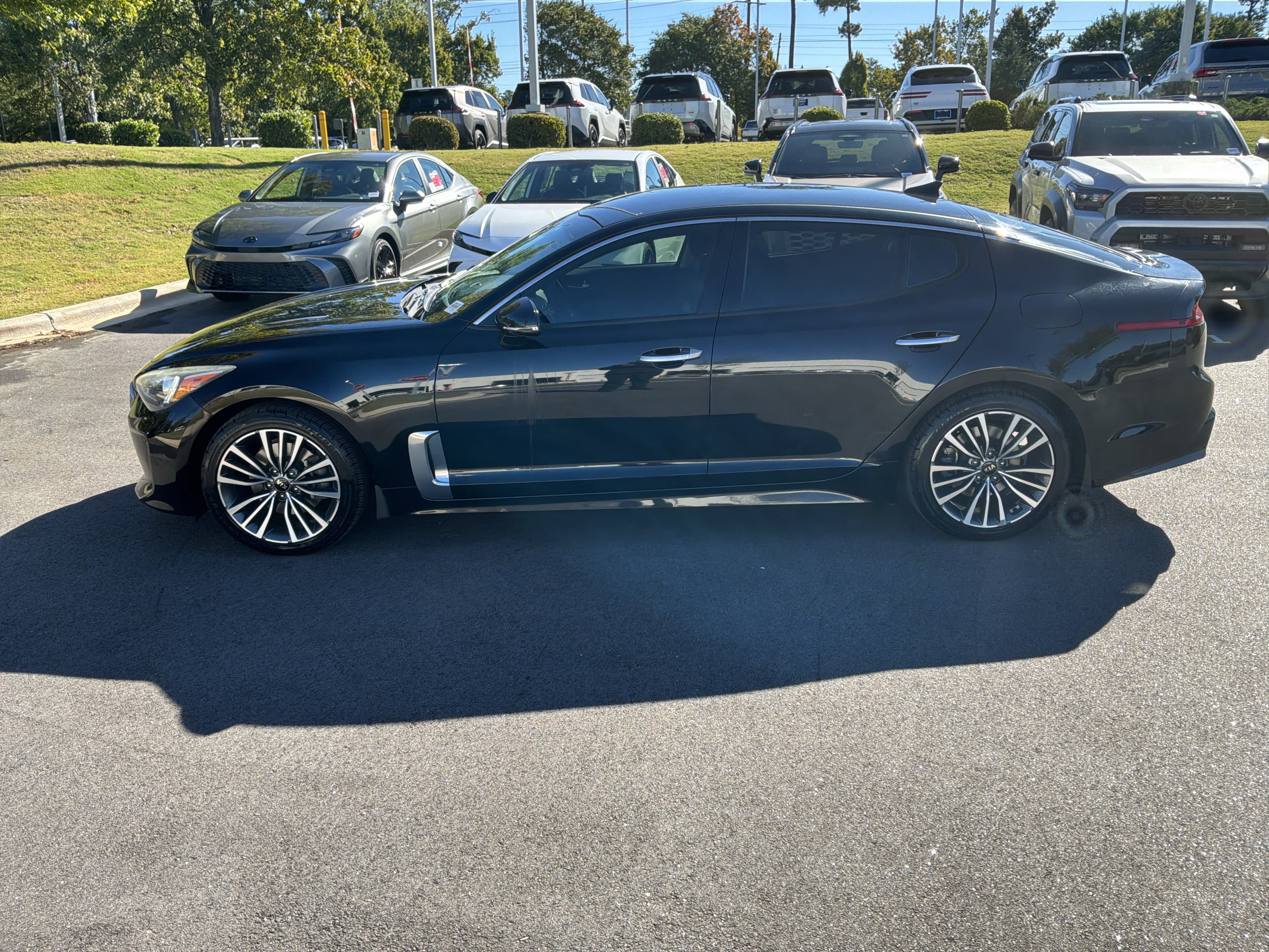 Used 2019 Kia Stinger RWD image 7