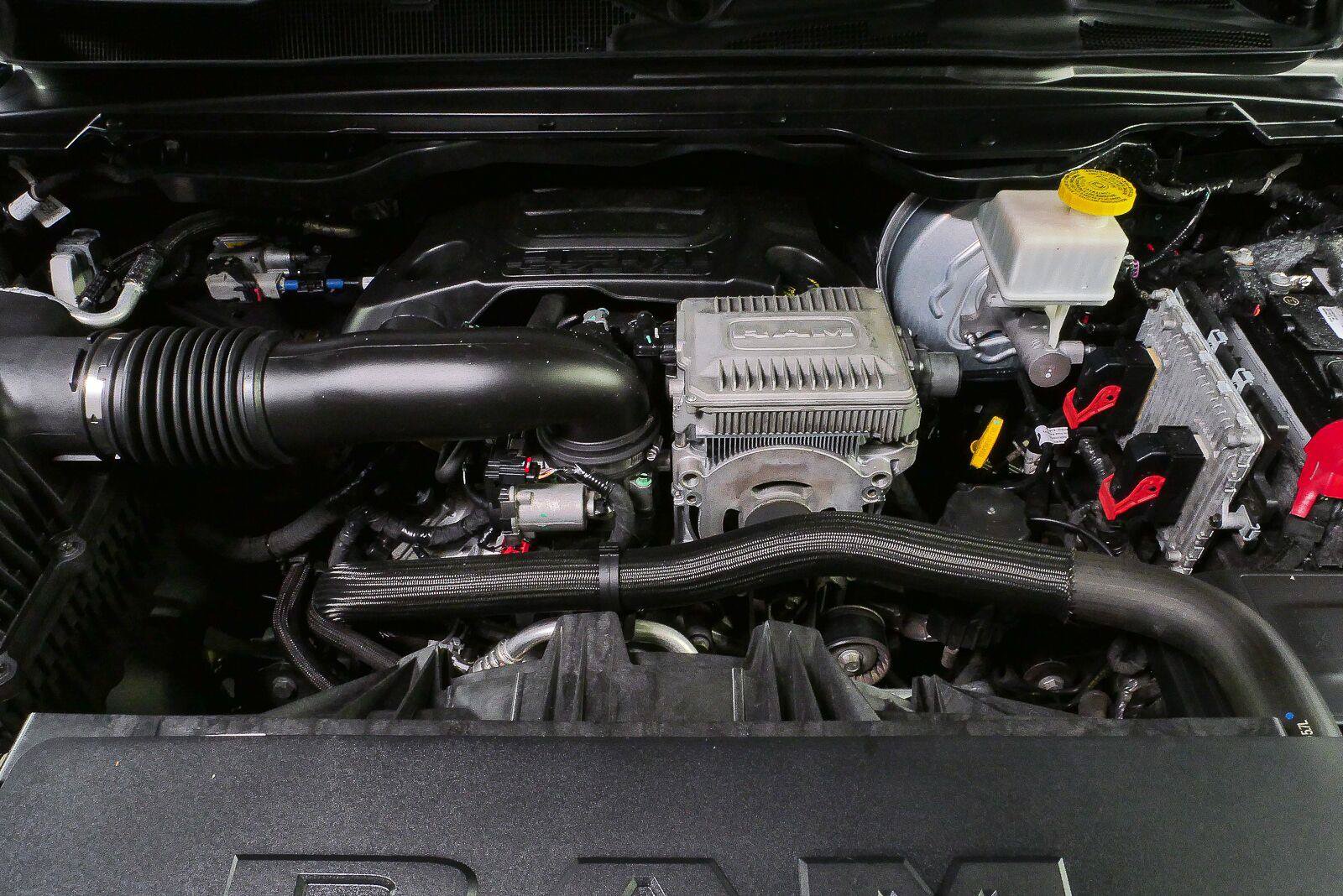 Used 2019 RAM 1500 Laramie RWD image 30