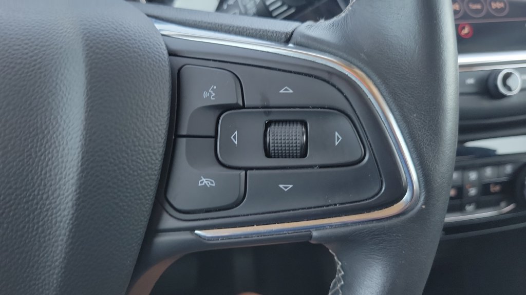 Used 2022 Buick Encore GX Select w/ Sport Touring Package FWD image 20