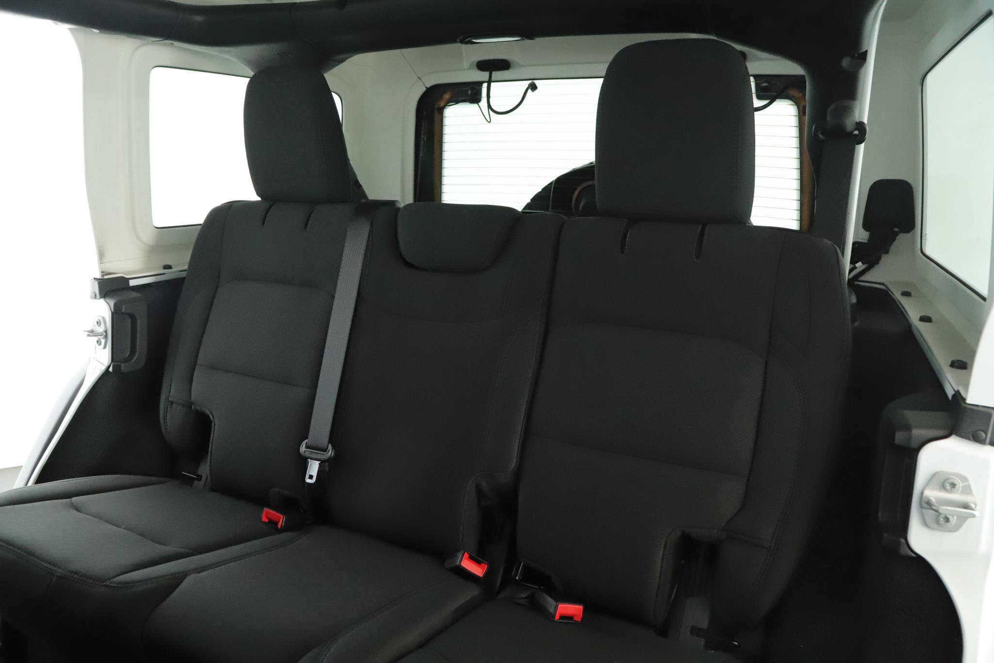 Used 2022 Jeep Wrangler Unlimited Sport AWD/4WD image 5