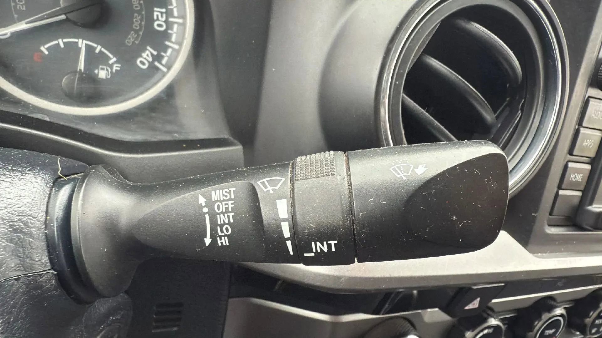 Used 2017 Toyota Tacoma SR5 image 14