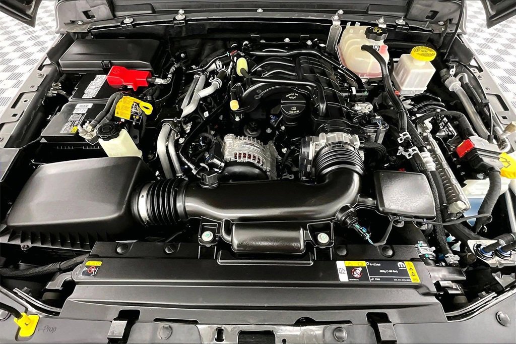 Used 2022 Jeep Gladiator Willys image 10