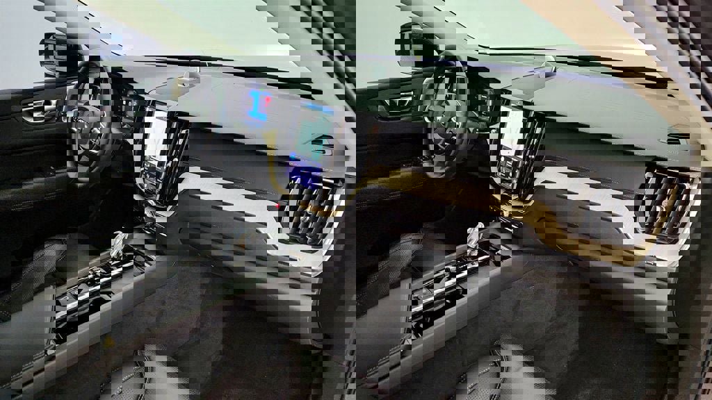 Used 2022 Volvo XC60 T8 Inscription w/ Advanced Package image 26