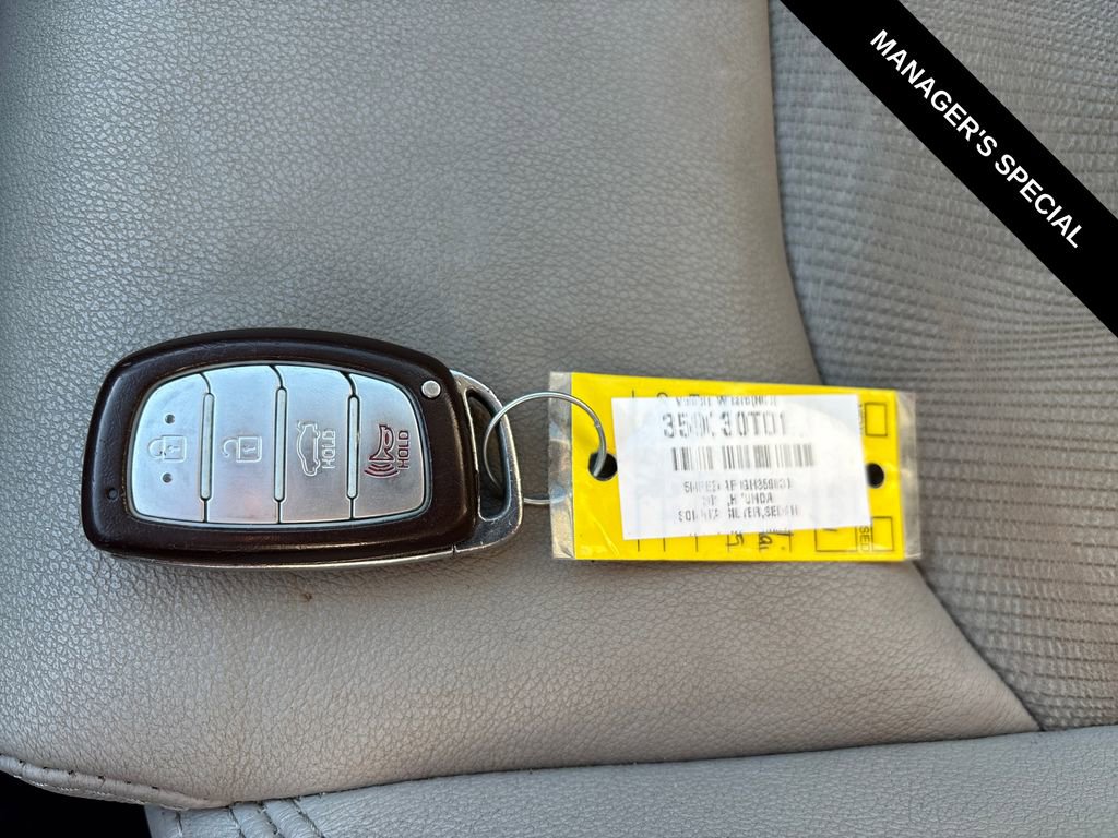 Used 2016 Hyundai Sonata Sport w/ Option Group 02 image 24