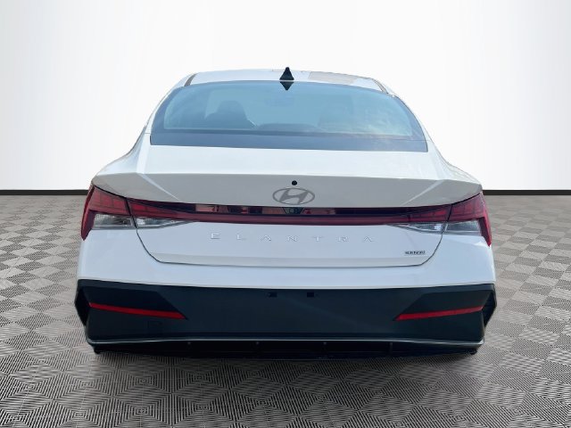 New 2026 Hyundai Elantra Hybrid FWD image 6