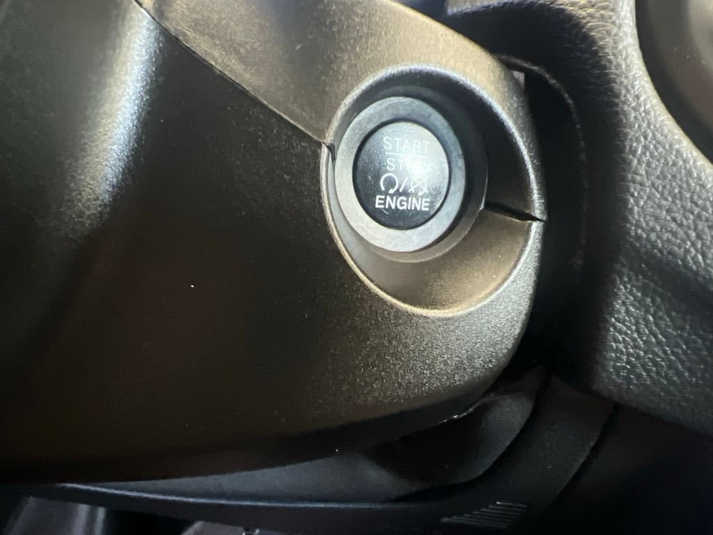 Used 2018 Jeep Compass Latitude w/ Cold Weather Group AWD/4WD image 58