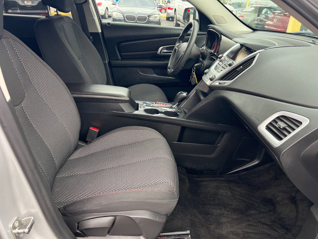 Used 2017 GMC Terrain SLE FWD image 26