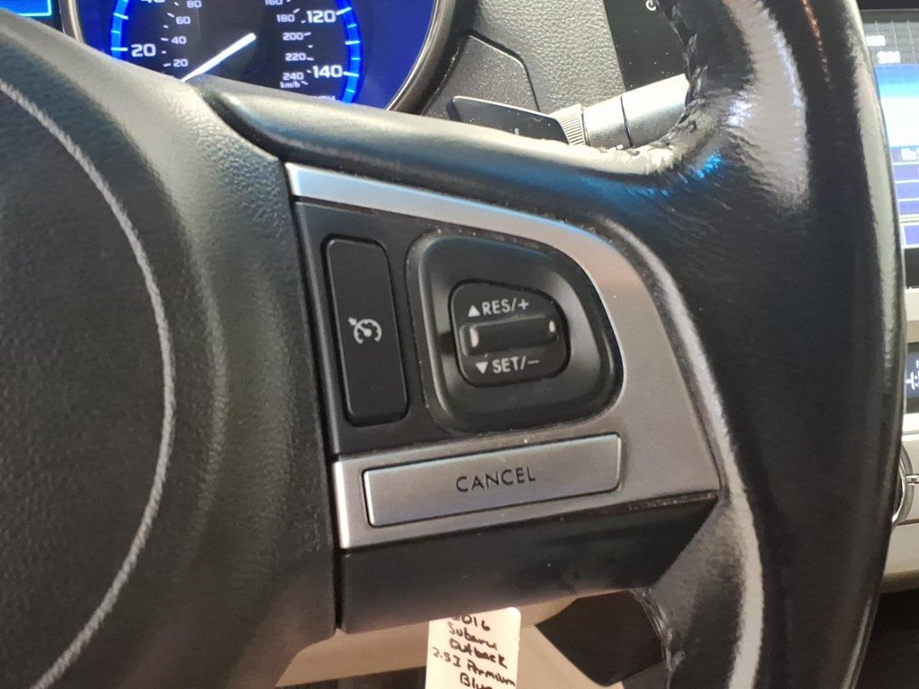 Used 2016 Subaru Outback 2.5i Premium AWD/4WD image 12