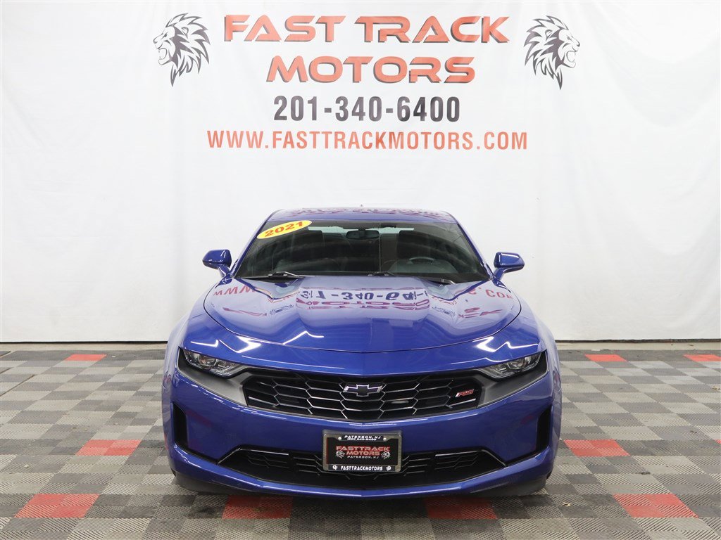 Used 2021 Chevrolet Camaro LT RWD image 2