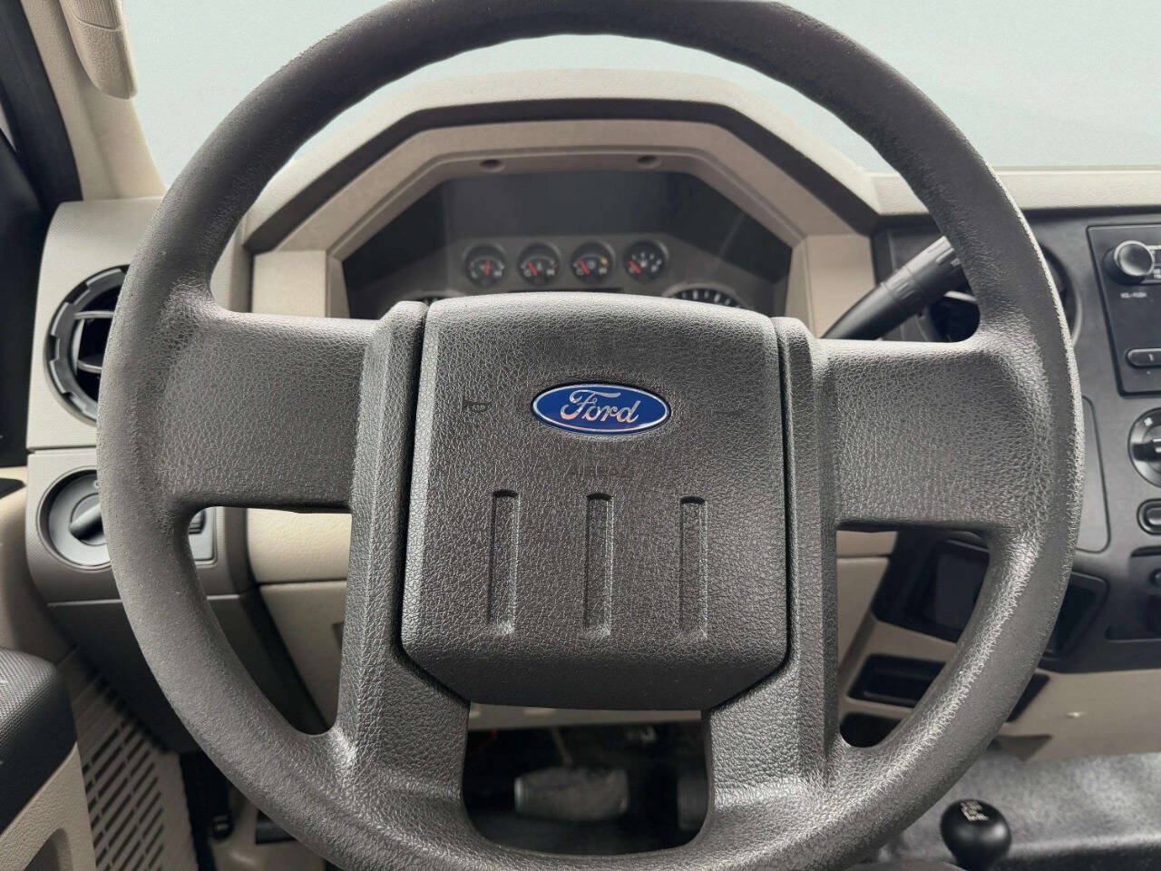 Used 2009 Ford F250 XL AWD/4WD image 22