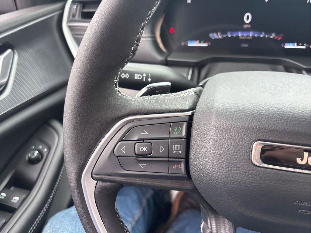 New 2026 Jeep Grand Cherokee Laredo X AWD/4WD image 25