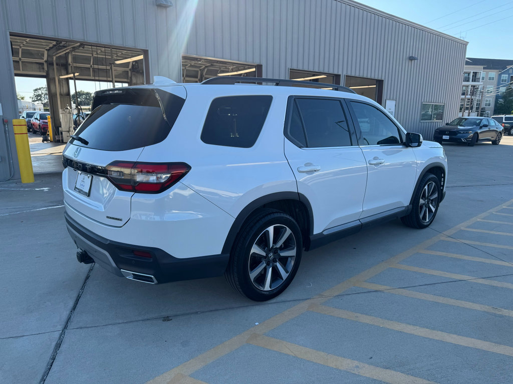 Certified 2023 Honda Pilot Touring image 8