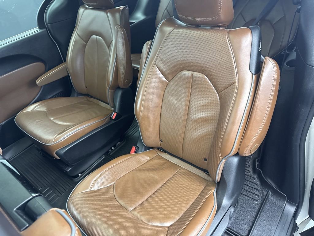 Used 2020 Chrysler Pacifica Limited w/ Advanced Safetytec Group image 35