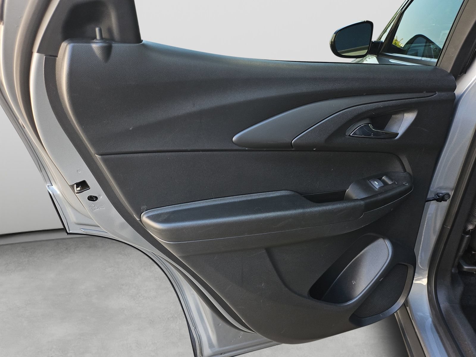 Used 2023 Chevrolet TrailBlazer RS FWD image 35