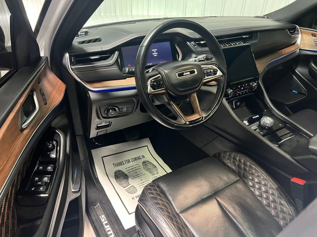 Used 2021 Jeep Grand Cherokee L Summit w/ Advanced Protech Group IV image 2