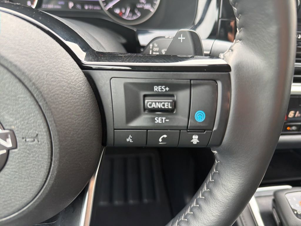 Used 2025 Nissan Pathfinder SL AWD/4WD image 25