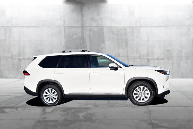 Used 2024 Toyota Grand Highlander XLE image 5