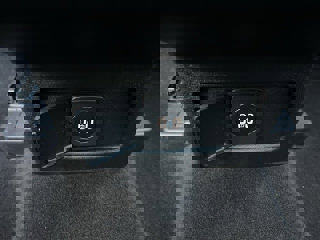 Used 2025 Lincoln Corsair Grand Touring image 16