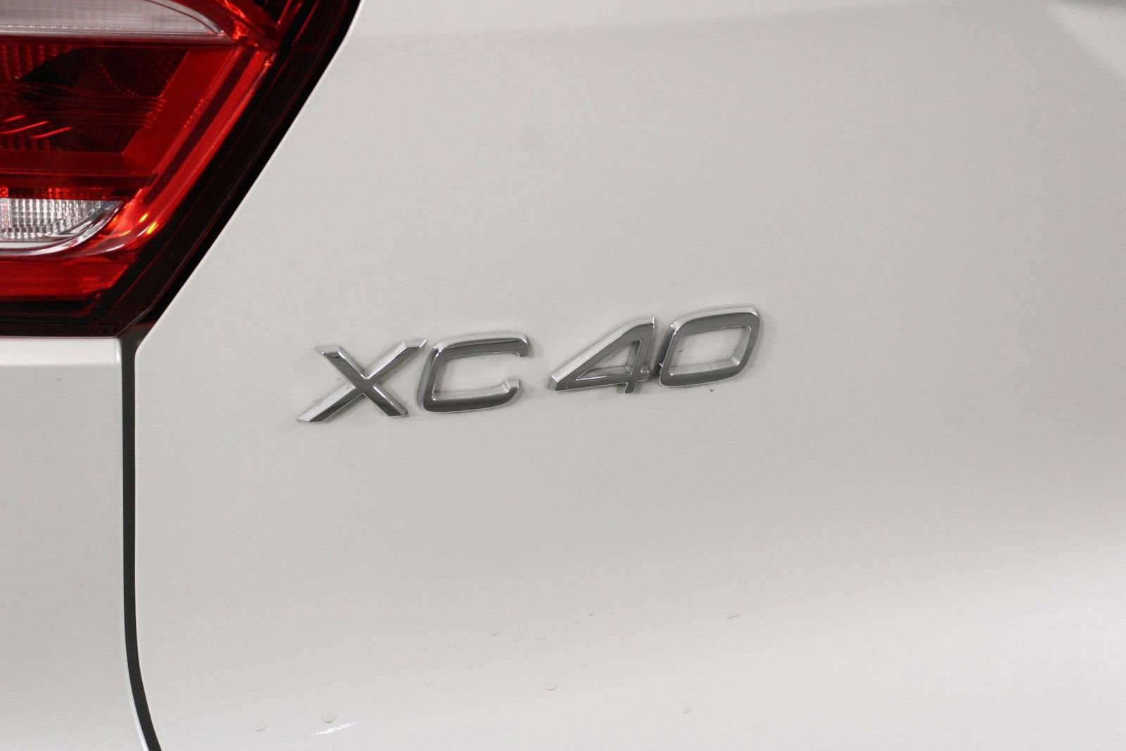 Used 2023 Volvo XC40 Recharge Ultimate w/ Protection Package Premier AWD/4WD image 19