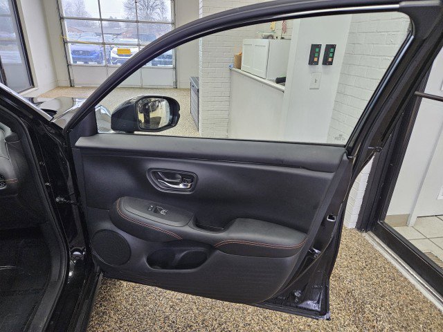 Used 2023 Honda HR-V Sport image 14