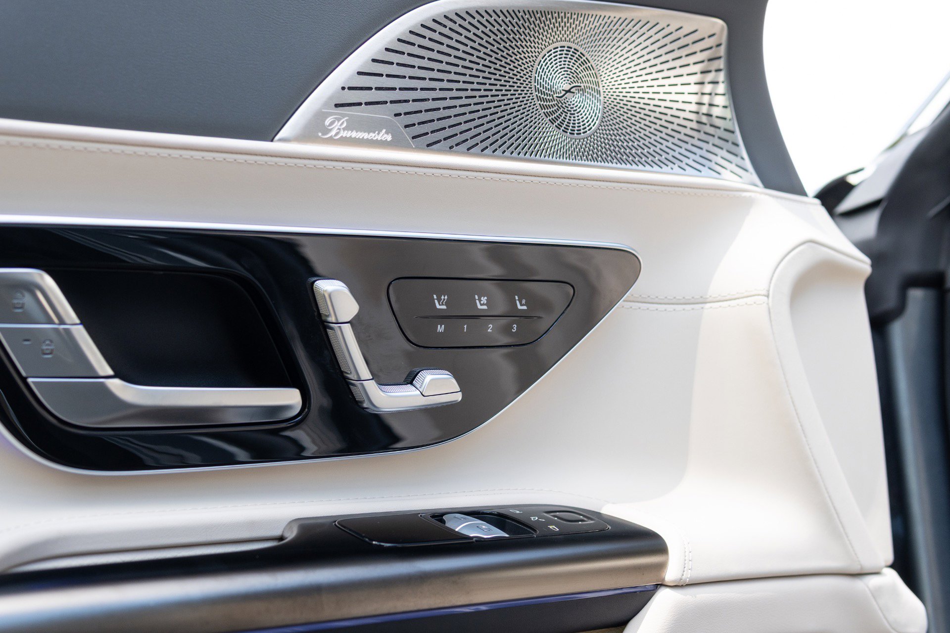 Used 2025 Mercedes-Benz AMG GT 63 image 35