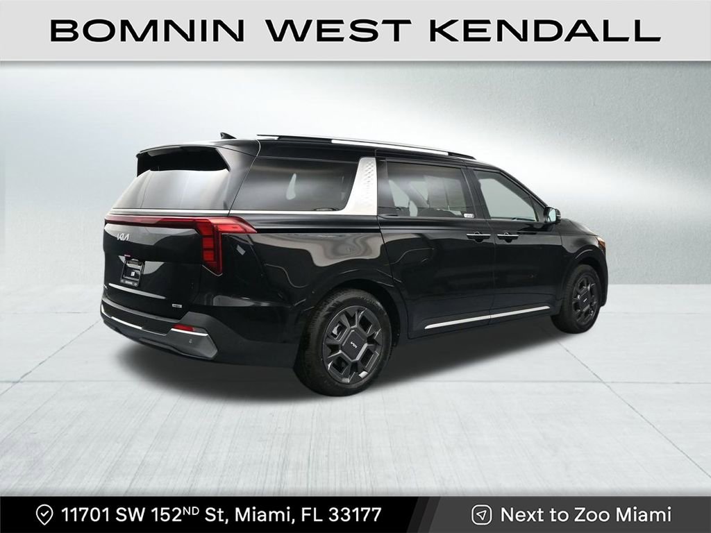 Used 2025 Kia Carnival SX image 5